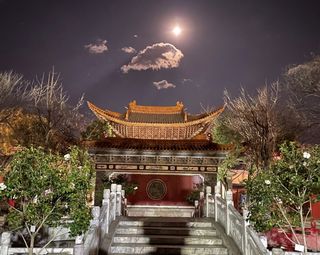 大理古城:洱海之滨的市井繁华