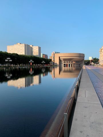 崭新又古老的东北大学  Northeastern University