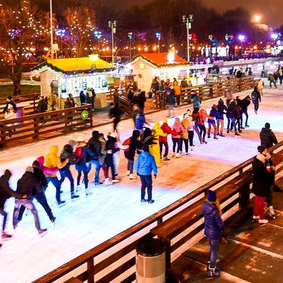 莫斯科冬季乐趣:庆祝中国春节的冰雪活动