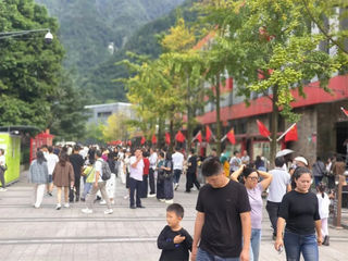  国庆接待超51万人次 | 解锁川西隐藏副本，来汶川徒步+撸熊猫+红色研学全通关