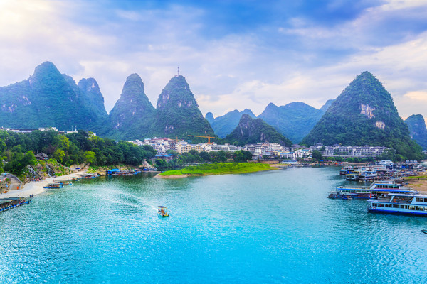 山水之间:阳朔的喀斯特奇遇 🚣♂️