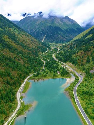 成都热到融化？18℃的达古冰川在召唤！夏日避暑神仙地+毕业福利！
