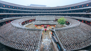 永定土楼游记图文-生土夯筑出的文化瑰宝、建筑史上的一朵奇葩，永定土楼、时光里的守望