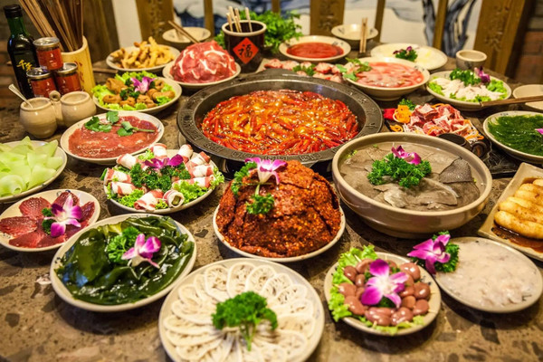 曼谷麻辣锅“小龙坎”新店！招牌必点快笔记