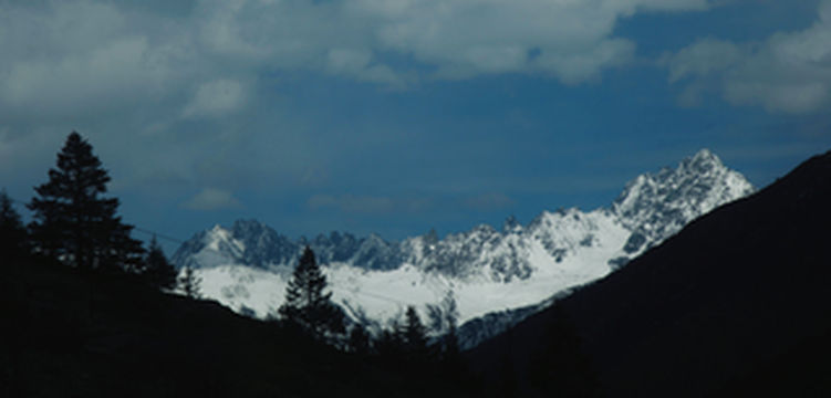 都说此生必驾318，巴塘一站，体验进藏的满满“科技感”