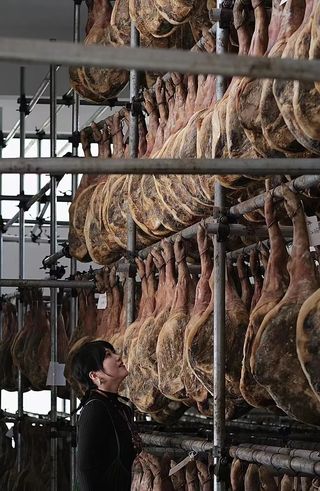 有玫瑰香的中国顶级生食级别火腿