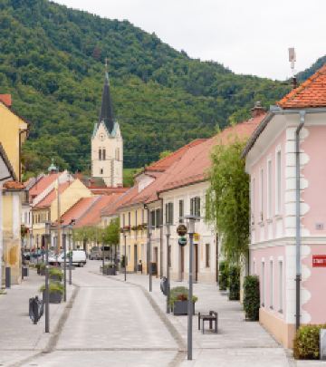 斯洛文尼亚科尼采游记图文-斯洛文尼亚一日一城City Walk系列 | 斯洛文尼亚科尼采：沉浸在动人故事中