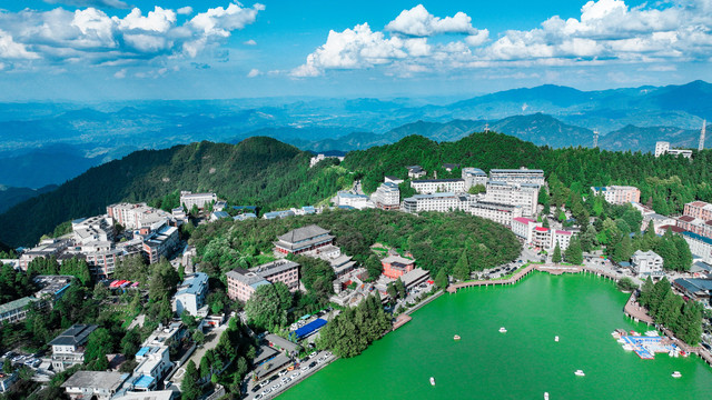 闯进湖北通山深处，一场幕阜山脉的秘境之旅