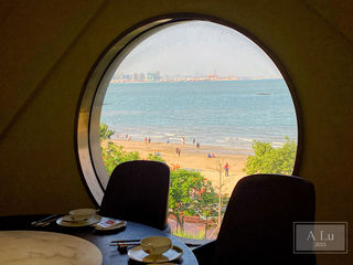 在日落之前来一回闽南大院吧,绝美的海景餐厅