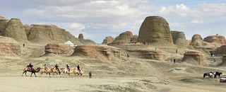 金秋时节走北疆（9)-乌尔禾魔鬼城、白杨河大峡谷