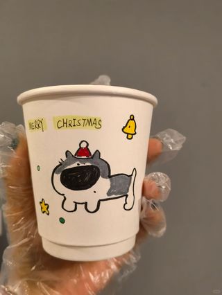 “画喜”新风尚:杯子上的创意绘画,寄托生活热爱与期盼