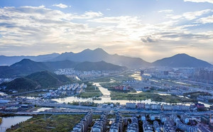 桐庐市区游记图文-桐庐这个美丽山谷地杰人灵，唐代有个状元在此苦读，后搬迁到澎湖
