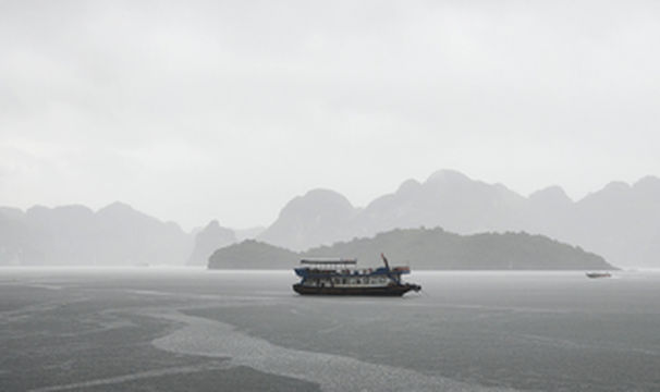2025-08海上，下龙湾