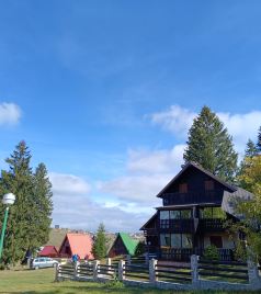 波德戈里察游记图文-黑山秋记：杜米托尔黑色的眼睛——黑湖