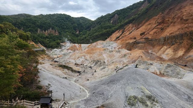 日本北海道地狱谷、地球岬、昭和新山熊牧场、洞爷湖、支芴湖一日游纪行
