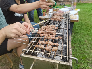 乐活营地奉贤店——半天室内团建新风尚，沙漠掘金与冰上乐趣并存！