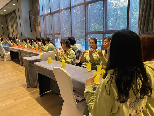 乐活营地桔园店——多元团建体验,从拼豆到冰壶,再到杯子舞与卡拉OK