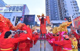 打卡备受临沂“高端土著”追捧的网红体厚朴里农贸市场