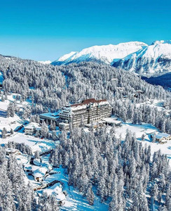 格劳宾登州游记图文-初雪已至 | 来瑞士圣莫里茨，开启奢华滑雪假期！