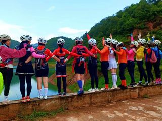 雨天下坡，骑行中的步步惊心！