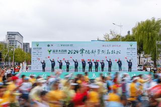一半湖光一半城，益丰大药房-2024常德柳叶湖马拉松成功举办