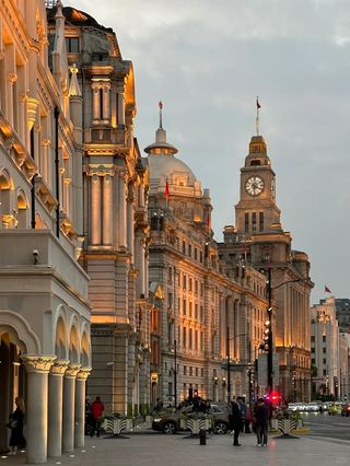 ✨上海外滩夜景，璀璨如梦的浪漫之约💖