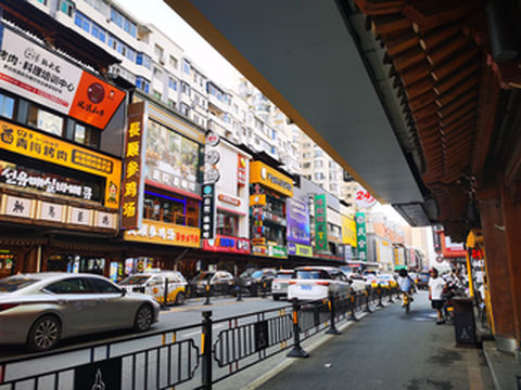 2025盛夏边疆行*一路向东第一天：0721沈阳西塔逛吃记