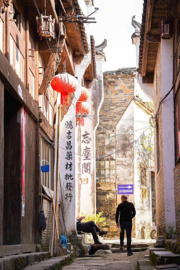 景德镇旅游攻略_景德镇学院_景德镇雕塑瓷厂游玩