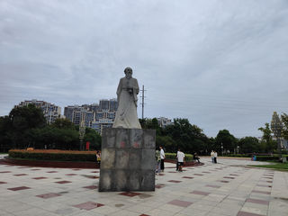 玉清广场，葛洪与崇德扬善之城