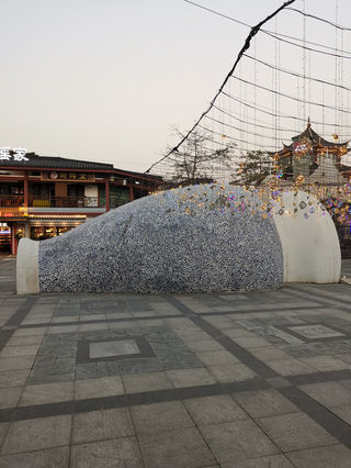 广西壮族自治区南宁市中山路美食街和百盛步行街广场