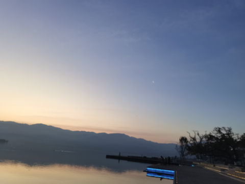 总有一个瞬间能够治愈你,听邛海的海浪或是遇见攀枝花