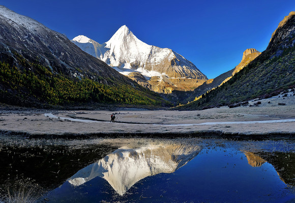 稻城亚丁:水蓝色星球上最后一片净土🏞️