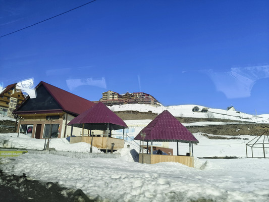 卡兹别克雪山的征服之旅