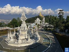 德宏游记图片] 被誉为黎明之城-德宏芒市，仿佛穿越东南亚 ，千年银塔独领风骚