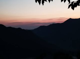 有风无风皆自由——屋脊山观云海记