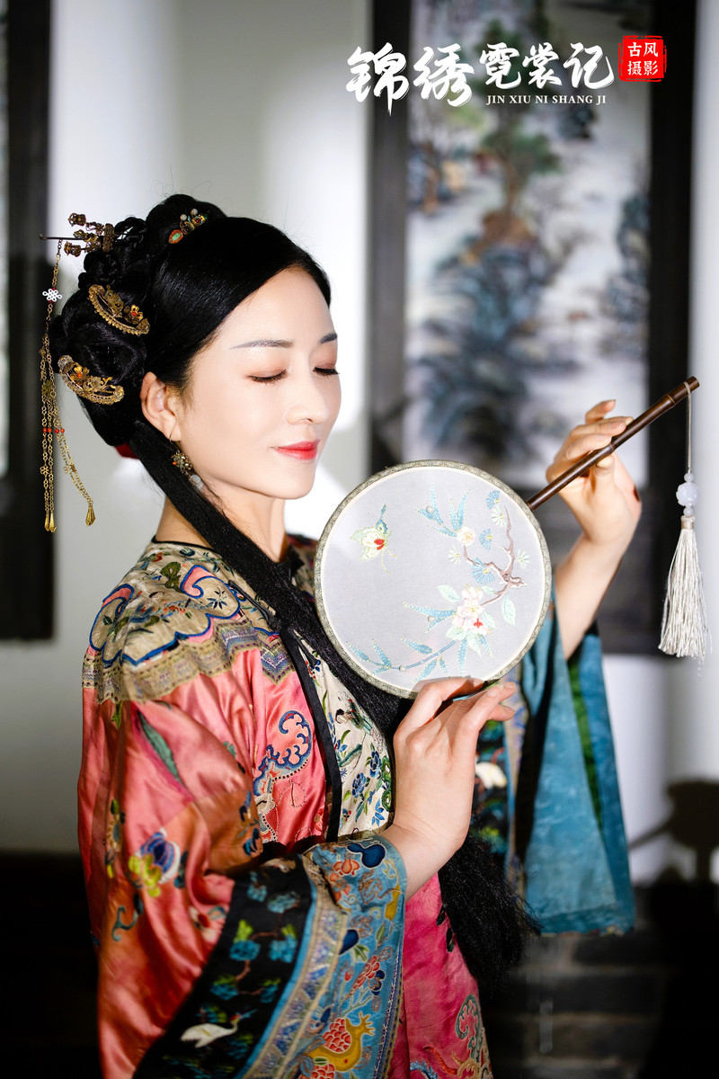 穿越時光的古風之旅，探訪平遙錦繡霓裳記及旅拍攻略。