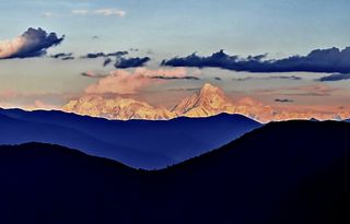 蜀之鄙,闯入视界的秘境