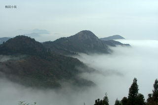 绝妙高峰云隐隐 -- 湖南南岳衡山