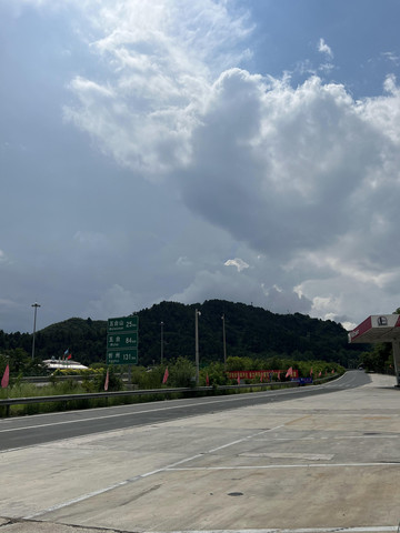 行走在太行之巔——一人兩日徒步54公里五台山朝台之旅。