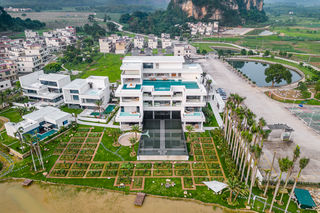 如同栖息在桂林山水,乡野阡陌中的世外桃源