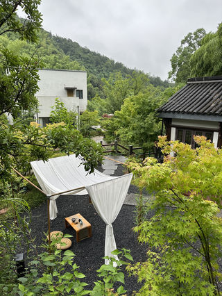 既要躺平又要溯溪游泳徒步花式遛娃的好去处