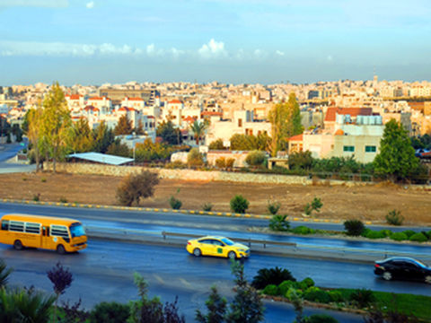 约旦安曼过境进出关遭遇意外麻烦（图）