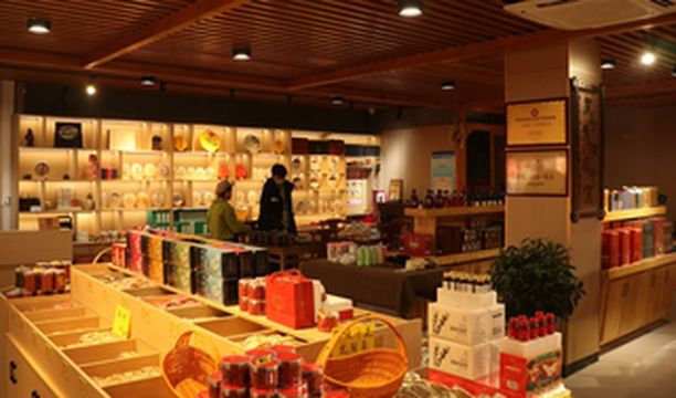 发现超chill游玩地—看见贺兰演艺小镇