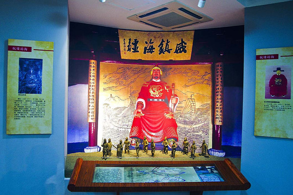晴江洲渚带春草，古寺杉松深暮猿——台州游