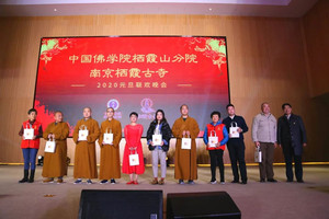 新港/栖霞山景区游记图文-栖霞视角丨纱帽峰穿越了，听说见者得福哦！ 南京栖霞古寺