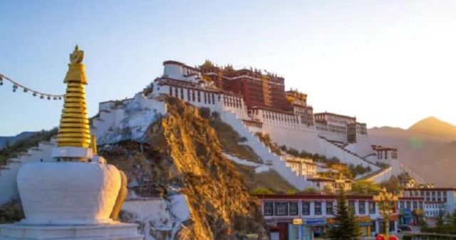 错峰旅游，感受拉萨街的特色文化与民俗风情