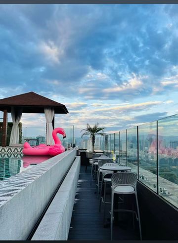 昆明云纺夜玩封神!住翠湖丽瑞德才懂的潮酷浪漫🌃