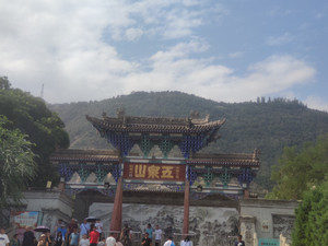麦积山风景名胜区游记图文-甘肃兰州天水3日8景点麦积山石窟、玉泉观自助旅游略记