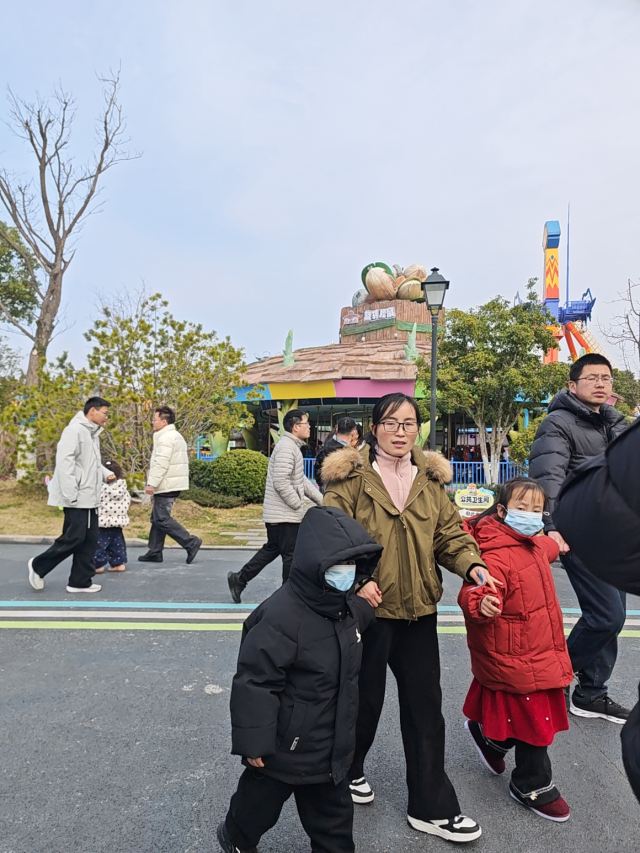 松鼠小镇旅行图片 3