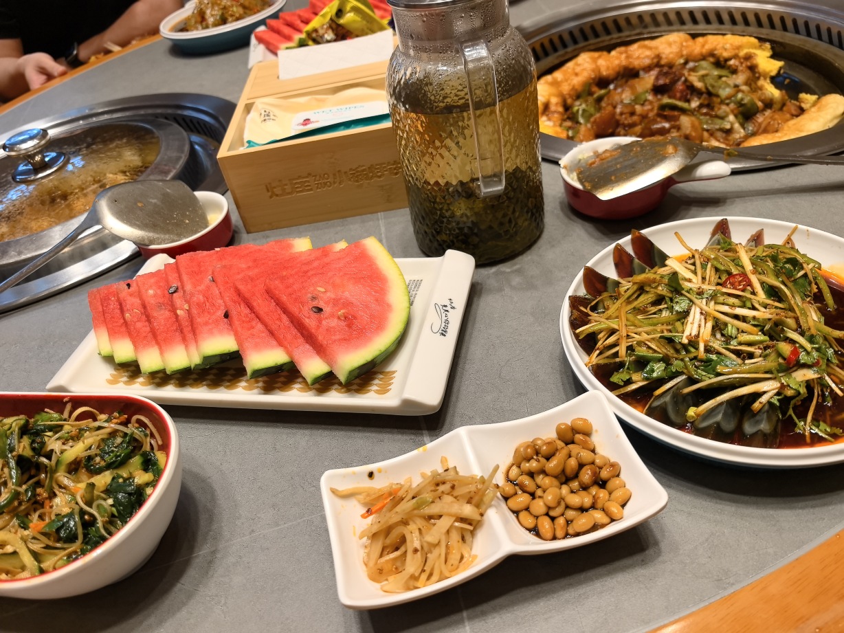 灶座小锅烀饼·铁锅炖(内蒙古总店)